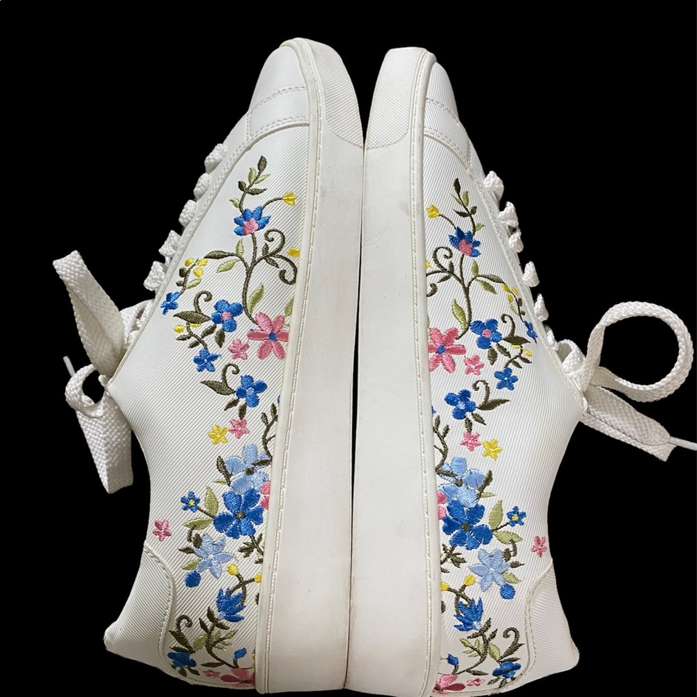 COMFORTVIEW WHITE EMBROIDERED WOMENS SNEAKER SIZE 11 - Picture 4 of 11